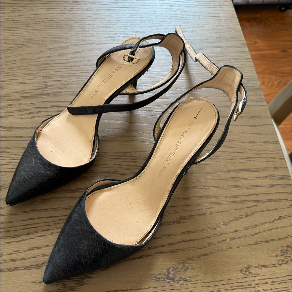 Banana Republic Black Textured Slingback Heels